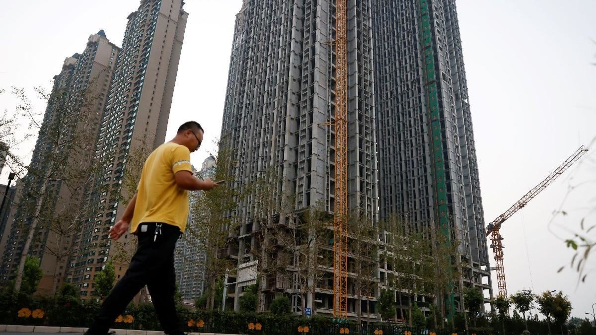 China takes action to save real estate industry